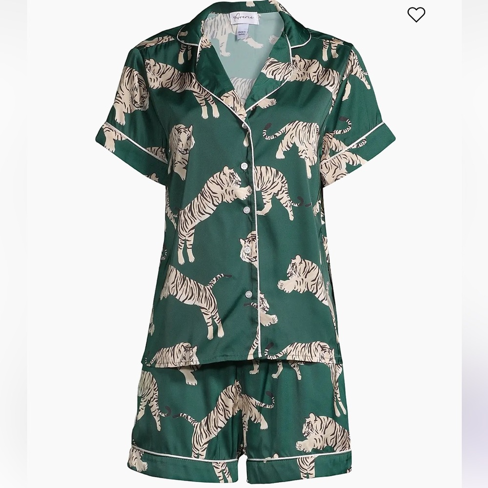 Averie Two-Piece Tiger Print Shorts Pajama Set NWT medium